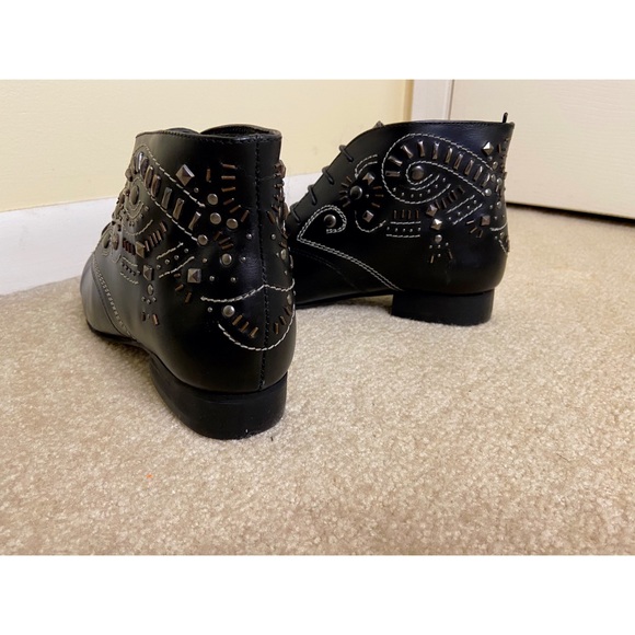ASOS STUDDED BLACK BOOTS *NEW* - Picture 2 of 3